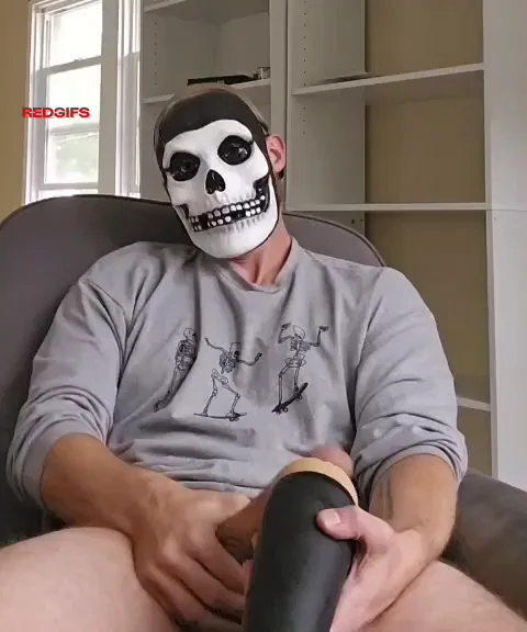 [35] All Spooky Season, the mask stays on while we fuck