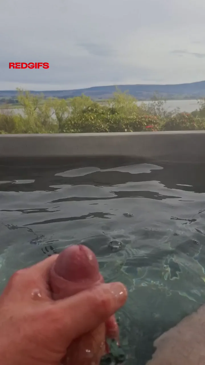 Morning jerk in the tub