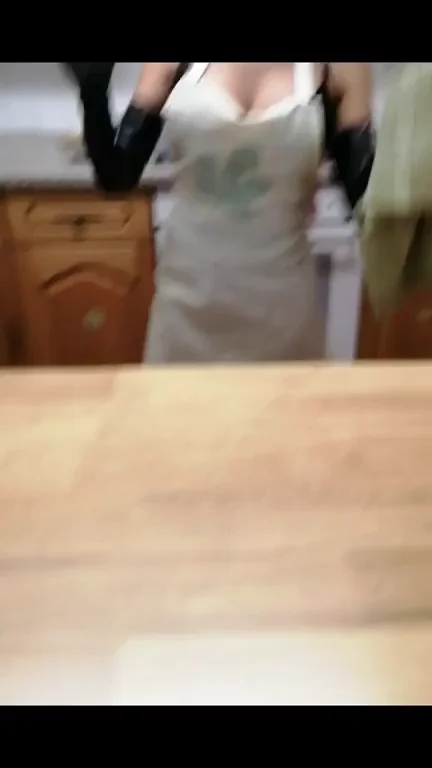 Step Mom makes Pumpkin Pie... (audio)