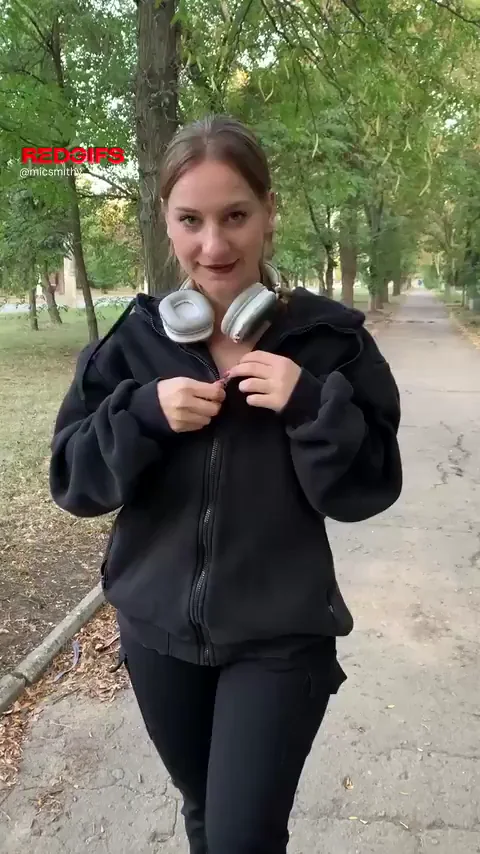 Park Tease: Cute Hoodie Slut Flashes Massive Jugs