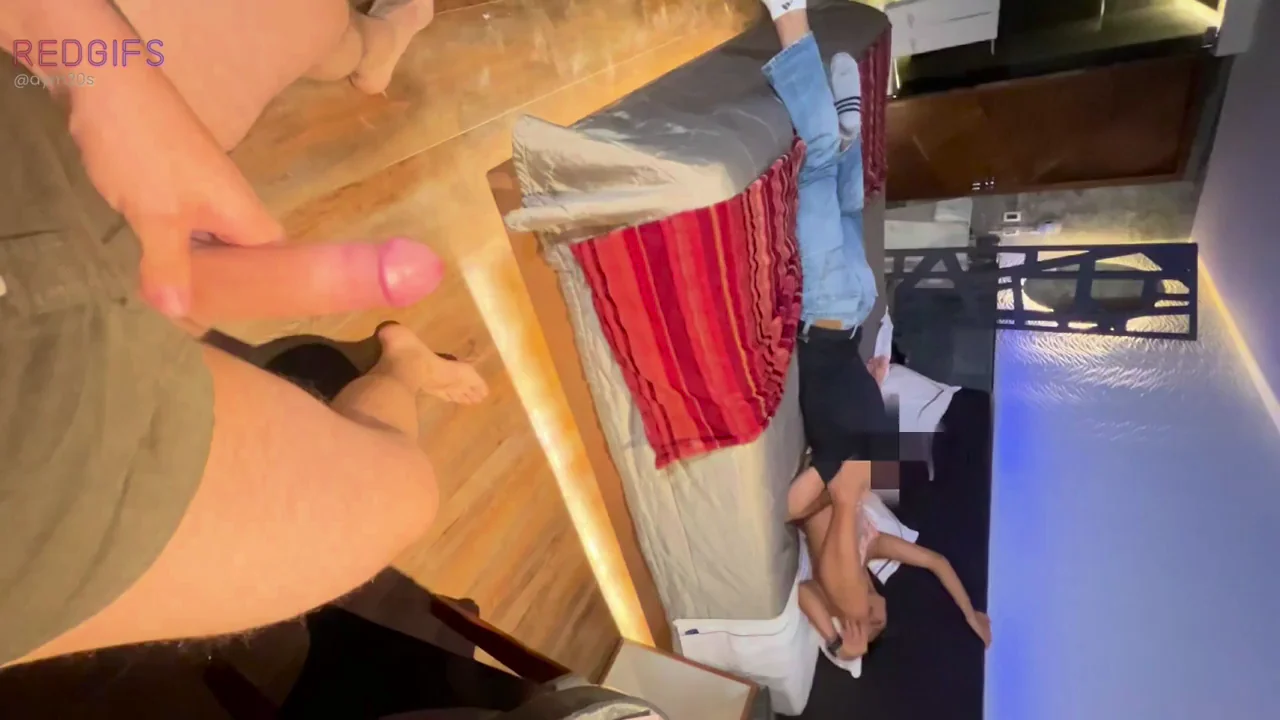Watching my wife get the best oral of her life while I stroke my big cock