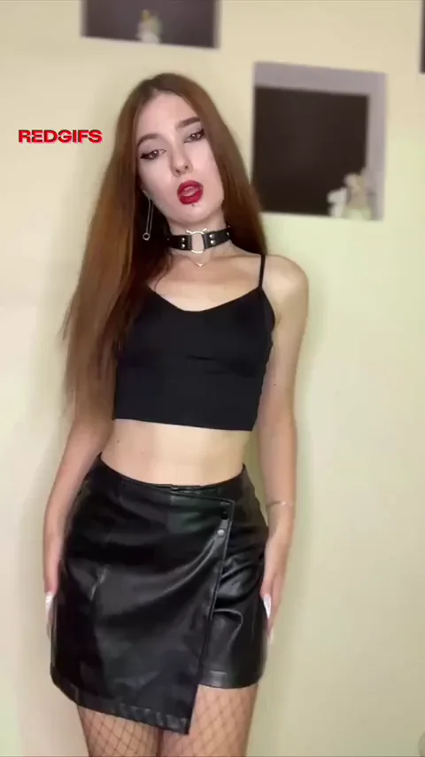 [f]I'm a very playful girl today