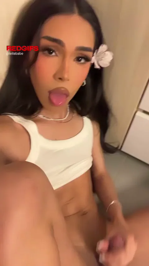 She's a 10 but Her Dick's Bigger Than Yours 😈🍆💦