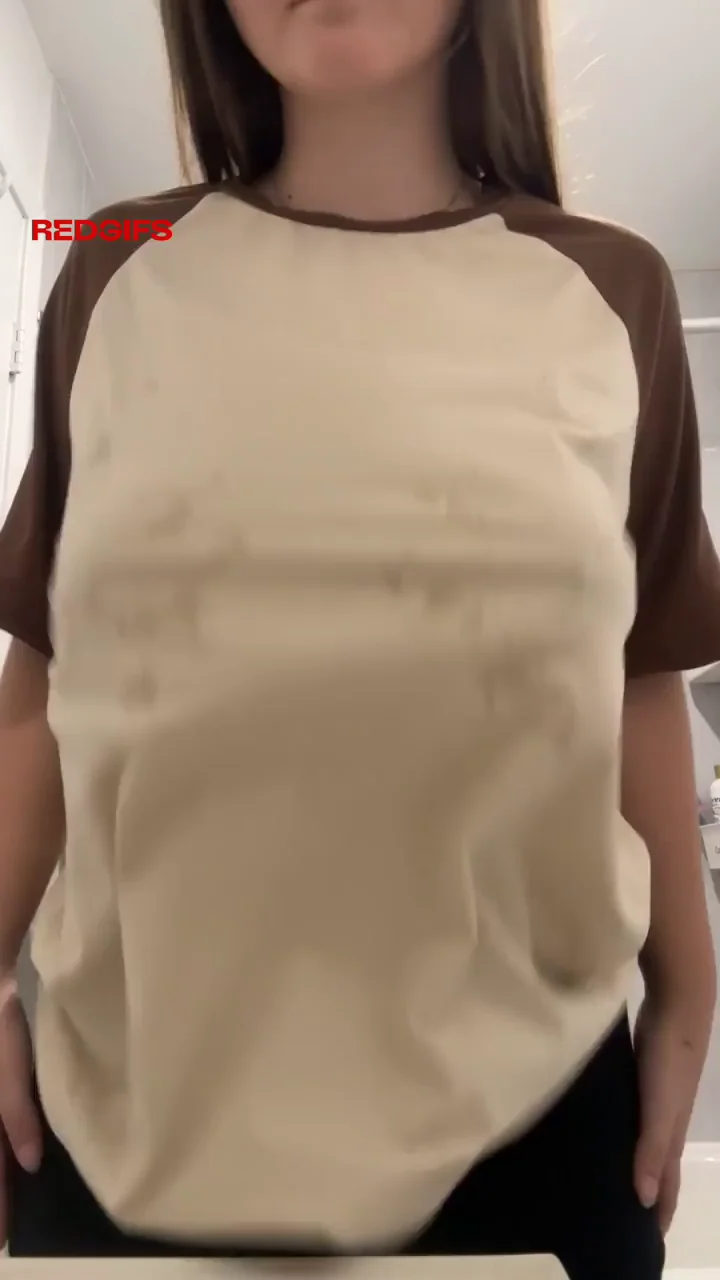 Goth GF's Massive Titties Stealing the Show