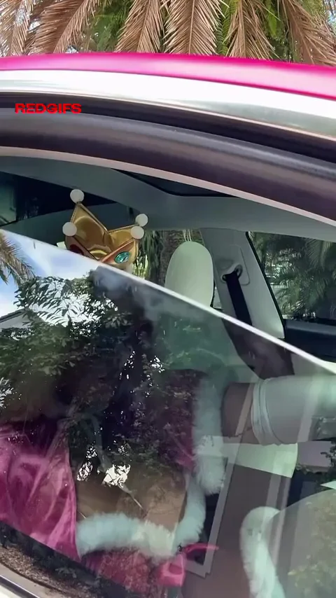 Bimbo Peach's Slutty Car Tease: Massive Tits & Juicy Ass Overload