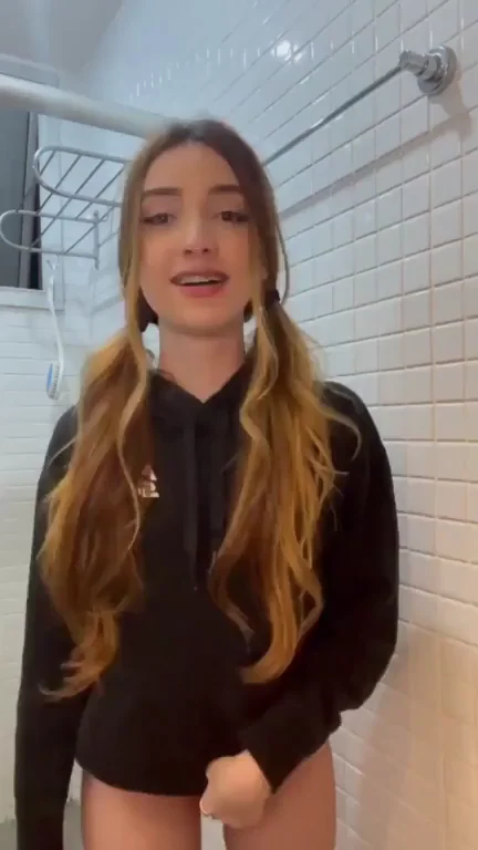 Just made this TikTok ath the Schools bathroom.... Should I Get an A+ in creativity?