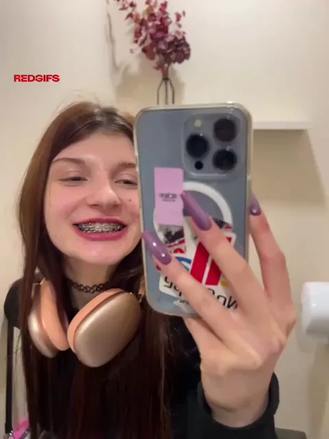 smash or pass this smile?
