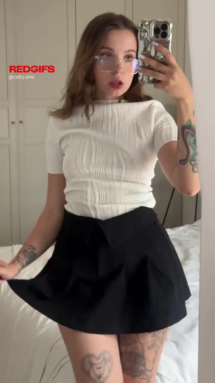 College girl, playing by her own rules