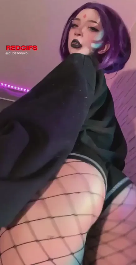 Zoey's Juicy Raven Cosplay Butt Tease 🍑💜🔥
