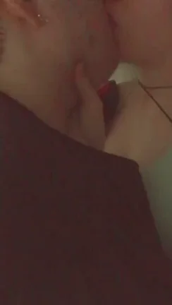 I Love Kissing Him