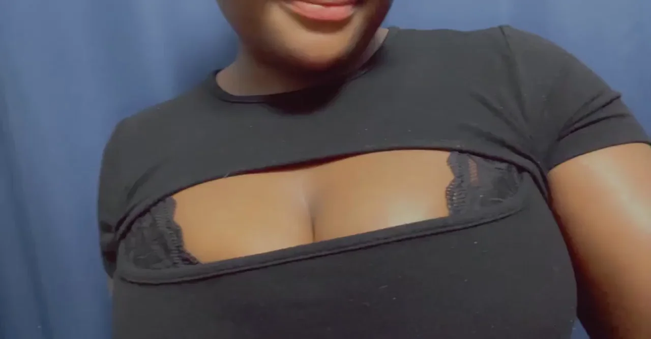 Bouncy tits to lift your spirits up!🤗