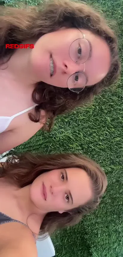 Would you fuck 2 girls at once?