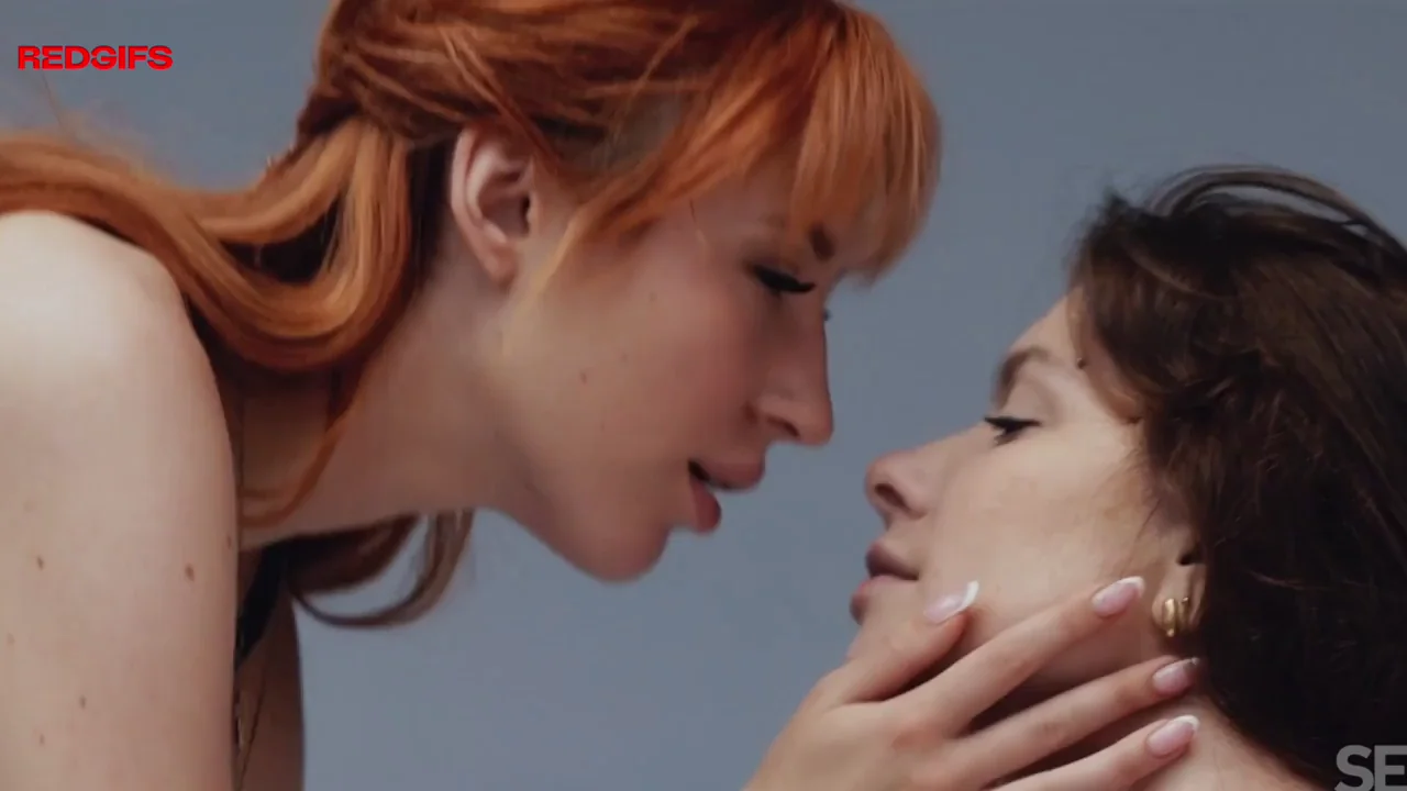 Sata Jones' Steamy Bedside Kiss with Brunette Hottie 💋🔥