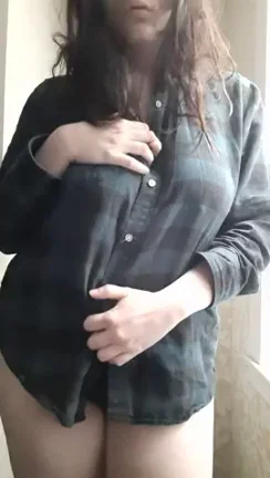 Titty drop in Daddys flannel