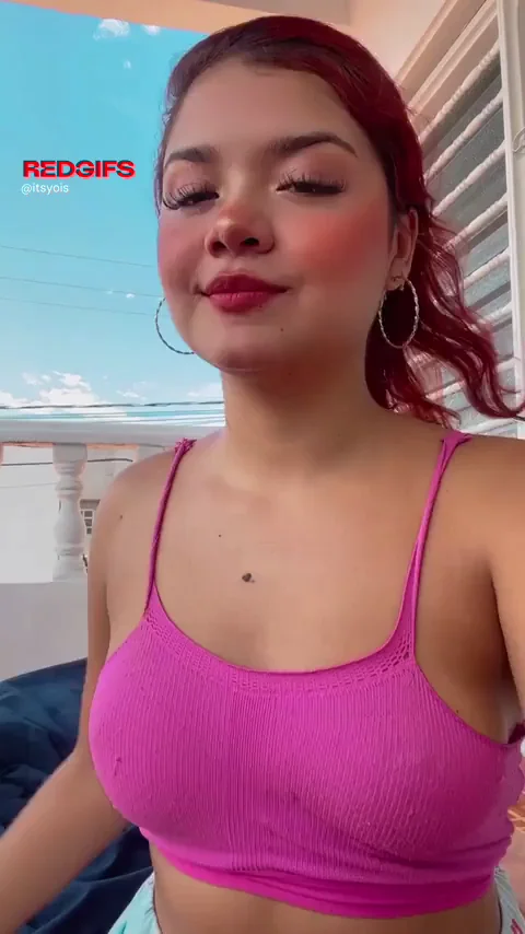 my tits want to play😈