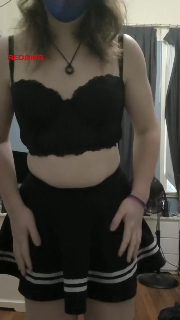 Prog Got Me Throbbing Hard 😈🍆 Trans Slut Tease