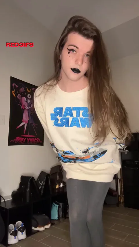 Is being a Star Wars nerd a turn off? Because I just wanna share my lightsaber collection with someone