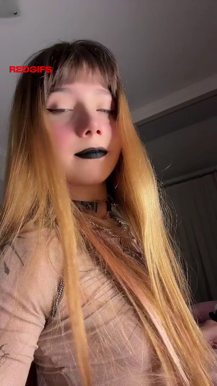 Horny Goth girl with no panties