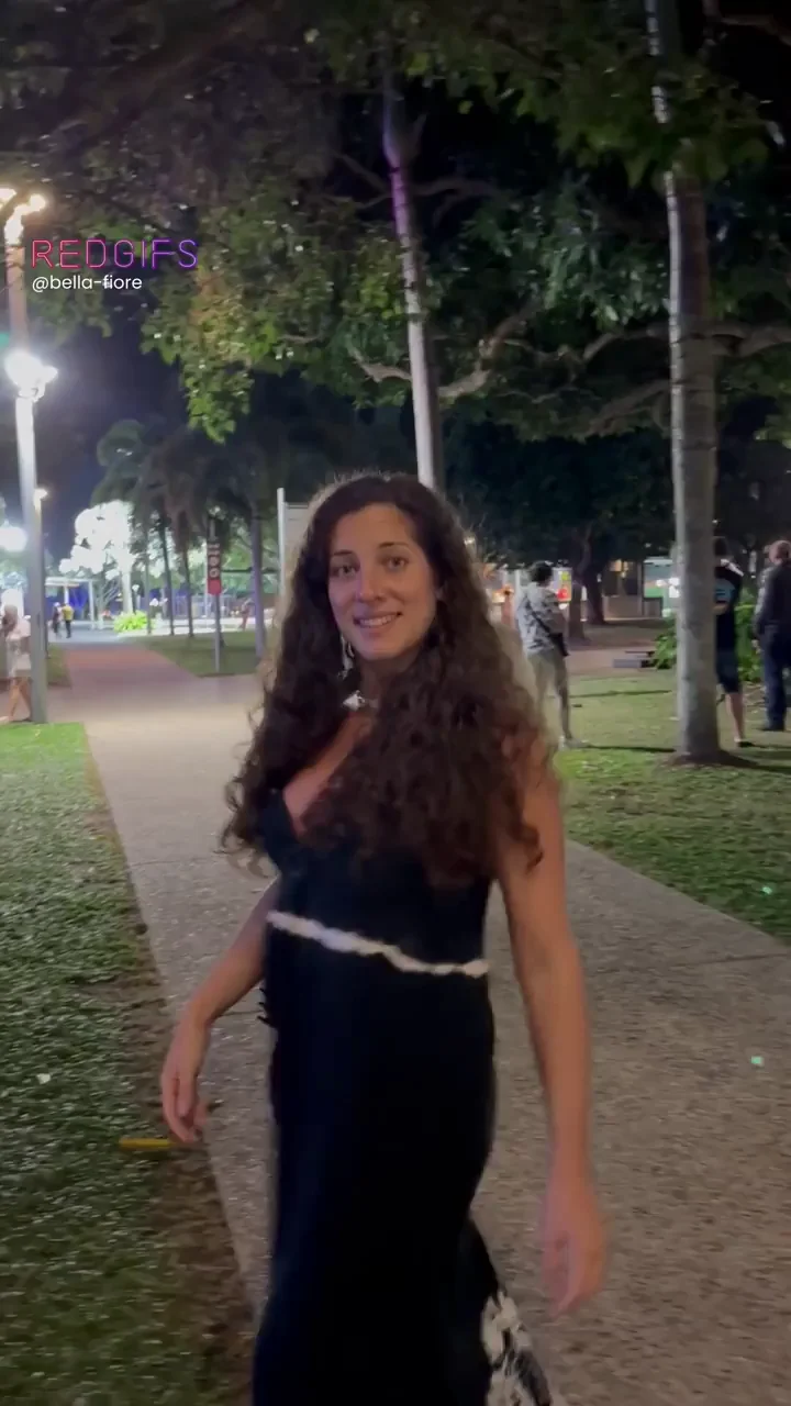 Public Park Tease: Nicely Asked, Tits Pop Out [GIF]
