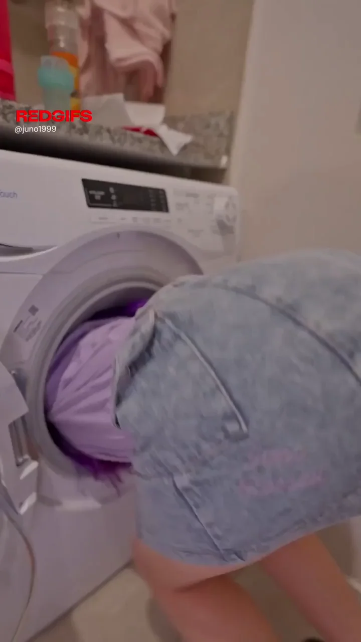 Latina Slut Bends Over Washer, Teasing Innie Pussy & Juicy Booty 🍑💦