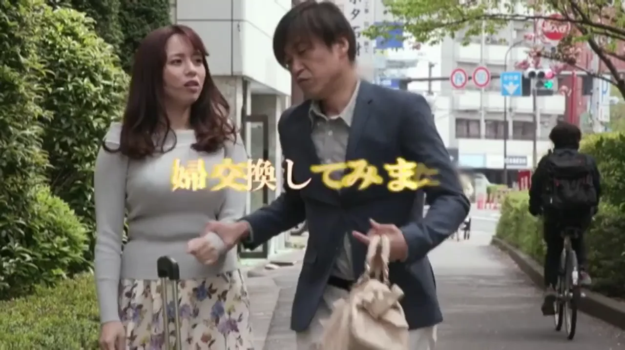 The "nobody-needs-to-know" lifestyles of two urban housewives! ~ Hotaru Mori and Natsuko Mishima in NSPS-921 (From r/HotaruMori)