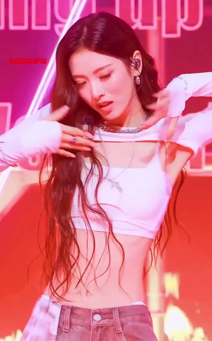 Anna's Meowww 😻🔥 Kpop Tease Fap Fuel
