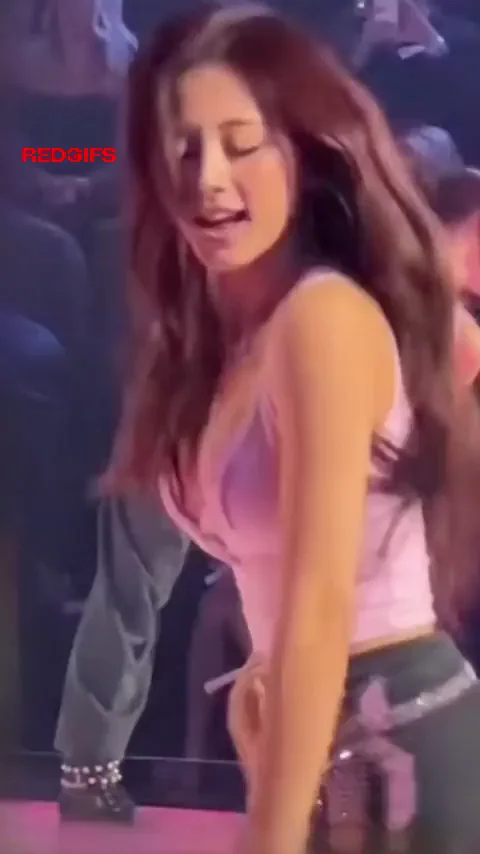 TWICE - Tzuyu, Momo, Jihyo &amp; Nayeon