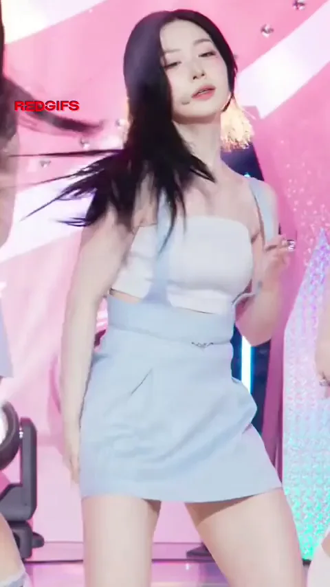 NMIXX Haewon Teasing in Tiny Blue Mini Skirt 💙🔥
