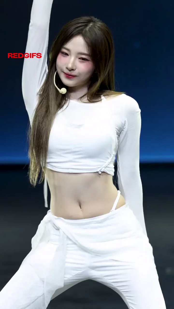 TripleS Hayeon: Slutty White Crop Tease Dance