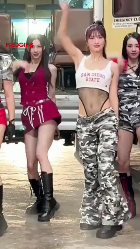 🔥 TWICE Sana & Momo Big Tit Dance Tease 💦 Kpop Fap Fuel