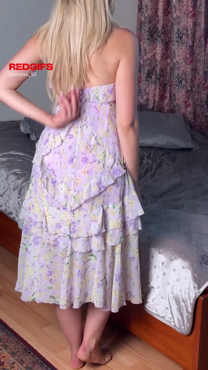 No one’s going hungry with this milf in the town