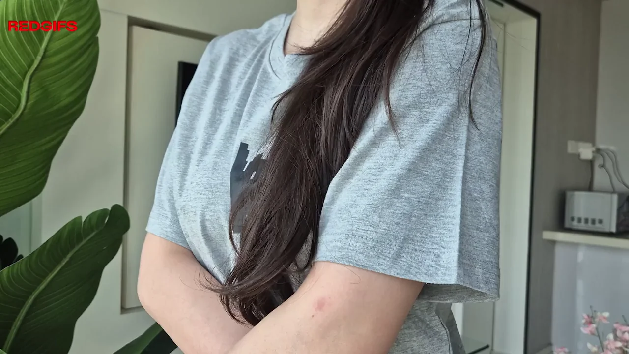 Cute Asian Teen Flaunts Her Perky Little Jiggly Titties 💕🍈🍈