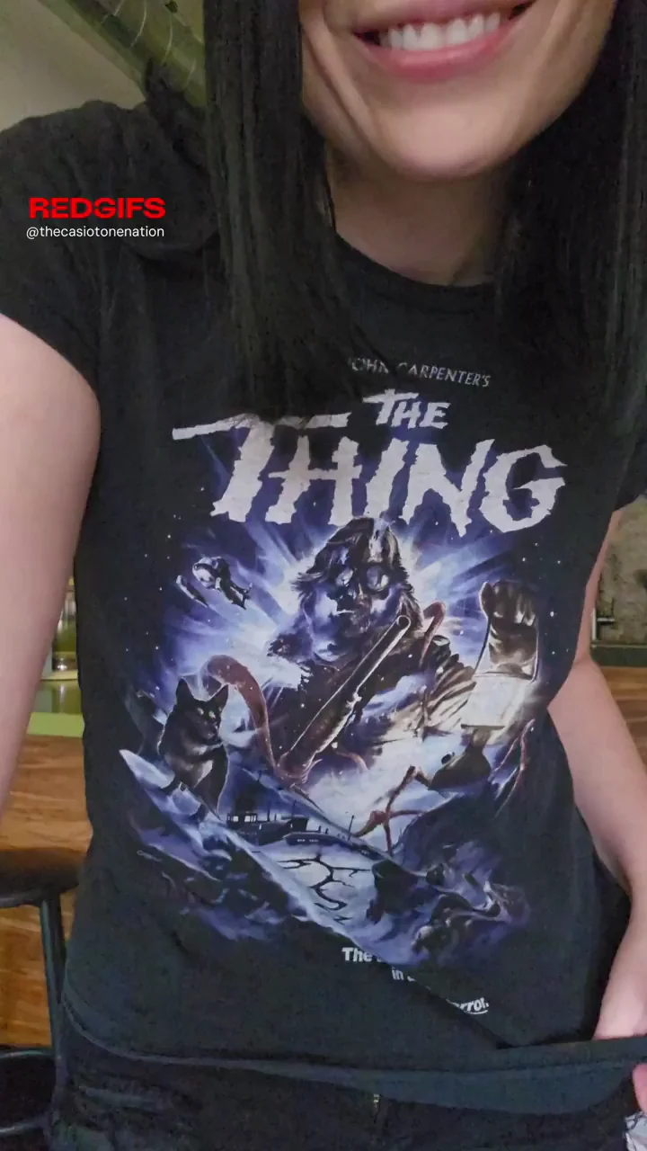 I'm just a silly goth girlie that loves to tease