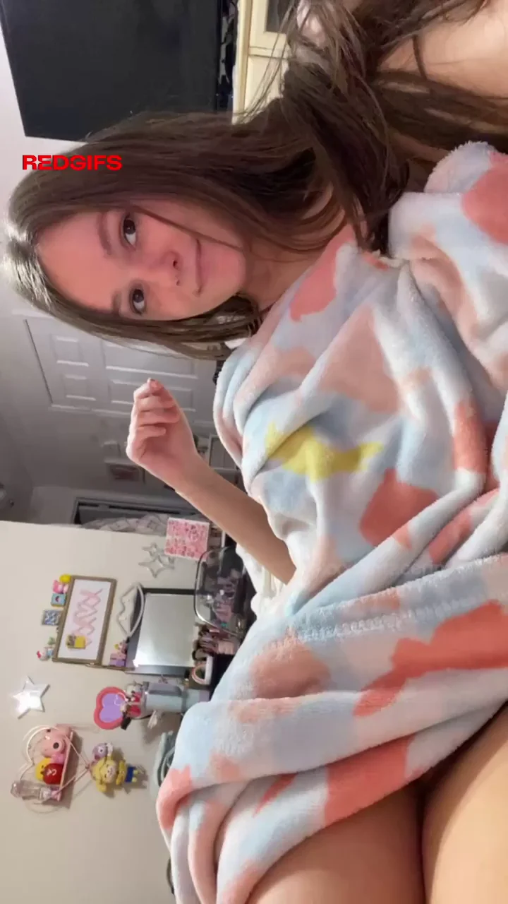 this cutie loves showing off ;)