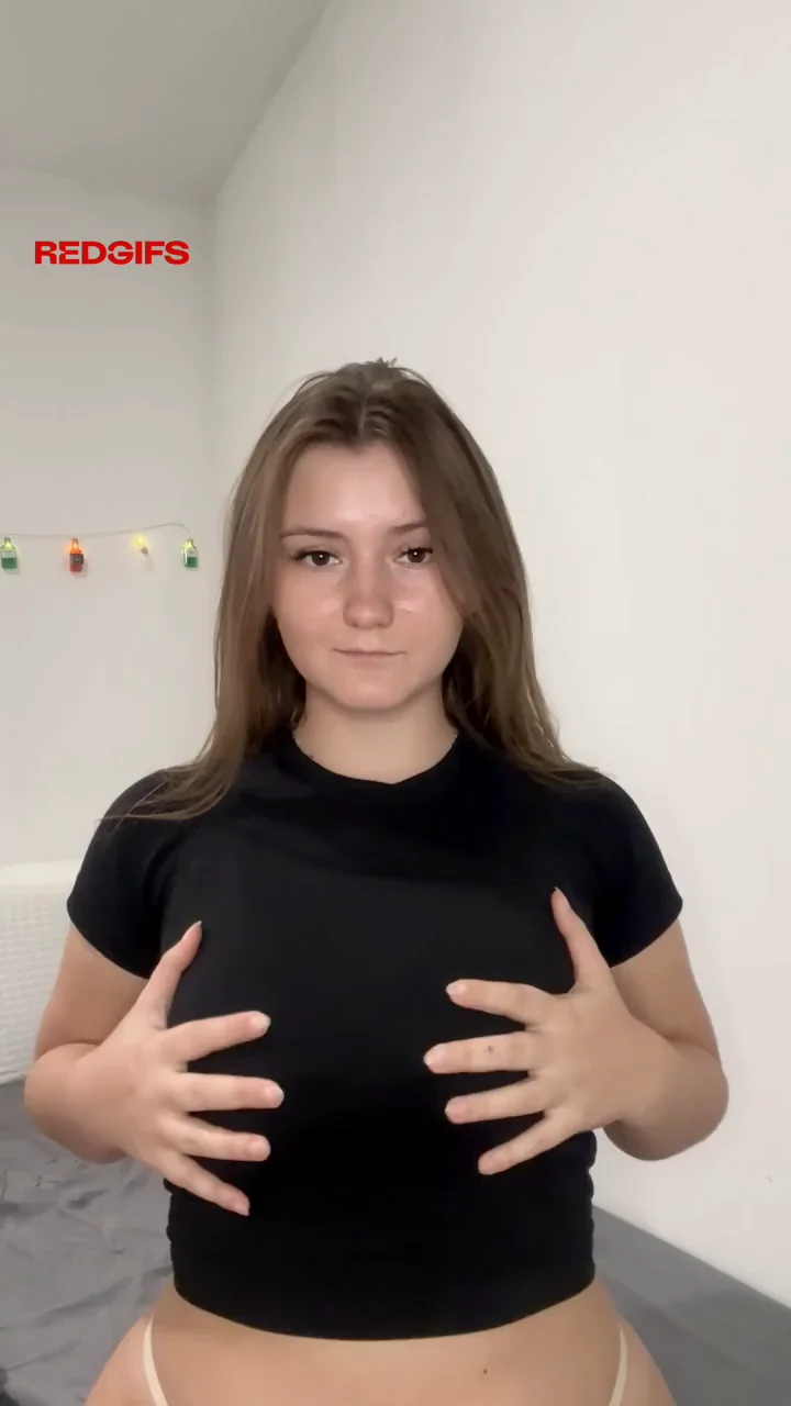boobs jiggling free