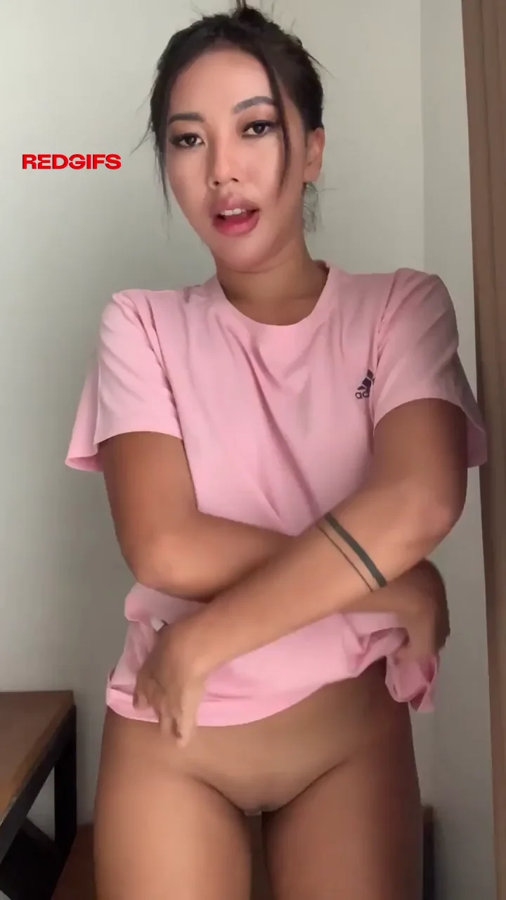 I want to be your cute petite gf...