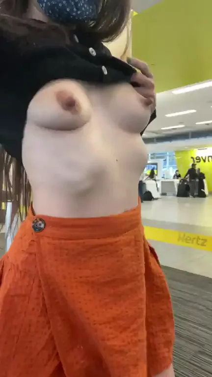 Enjoying the day naked ? s_ap dreamgirlerk