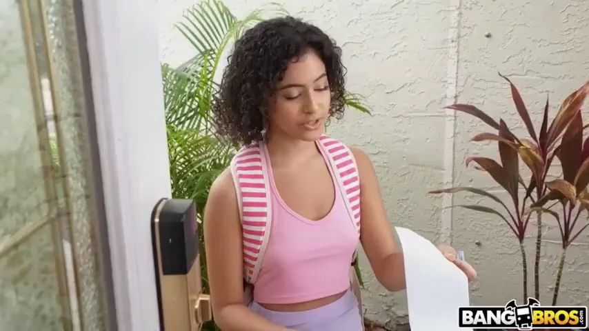 Dani Diaz's Petite Latina Coochie Swap: Cookie for That Tight Pussy Pound