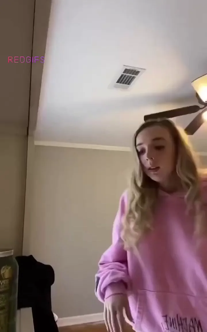 🔥 Pink Hoodie Nipslip Tease - Big Nipples Pop Out! 🍒