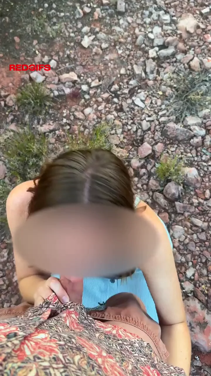 🌄 Wild Outdoor BJ: Slutty Wife Sucks Hubby in Red Rock Nature! 🍆💦