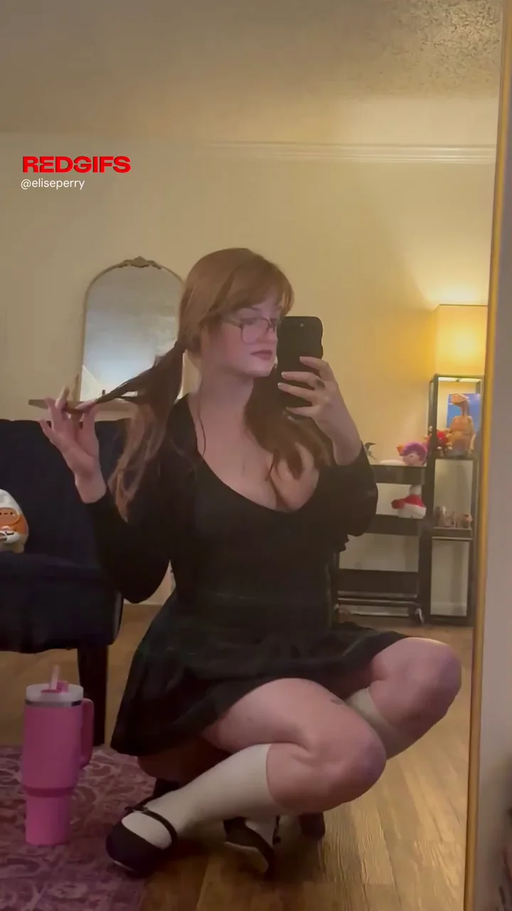 🔥 Redhead Slut Teasing Her Massive Tits 😈