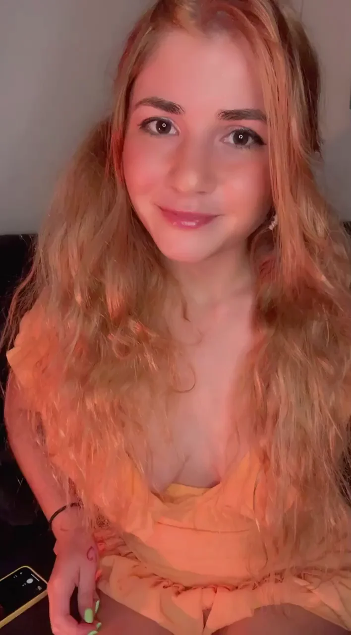 🔥 Cute Redhead's Halloween Dress Tease & Pussy Flash 😈👻
