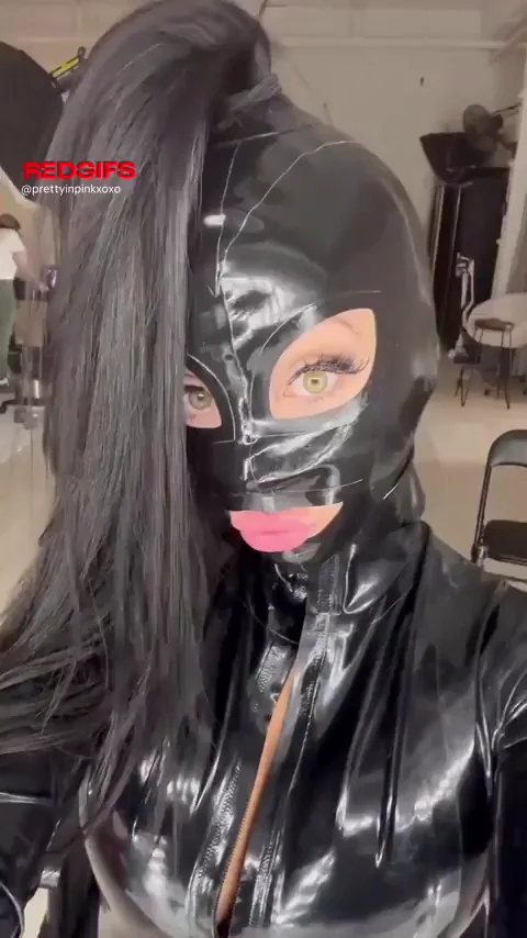 Prettiest latex slut