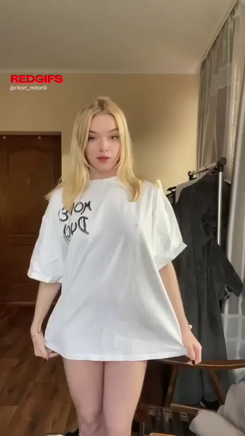 One Click & I'm Naked Slut 🔥👙➡️🍑