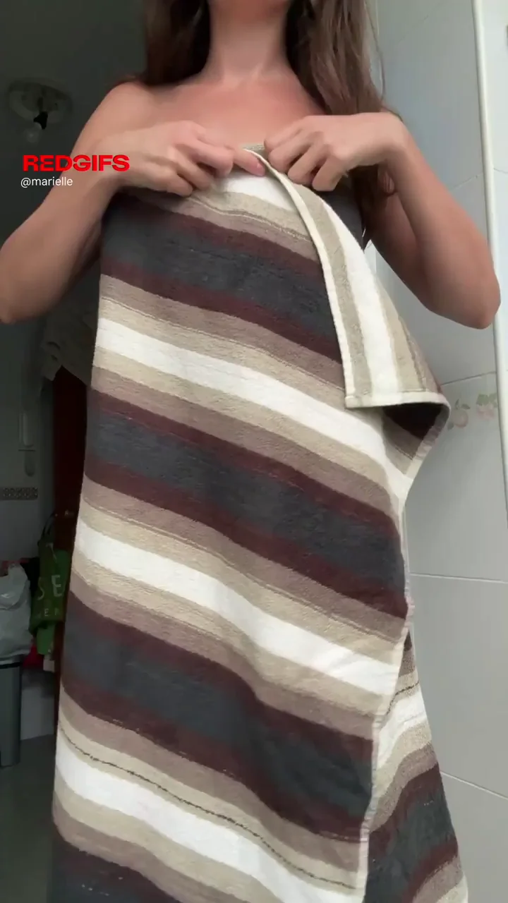 Neighbors Peep My Big Tits Towel Tease 😈🫦