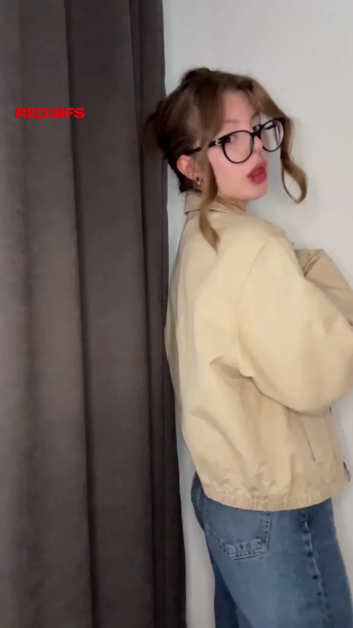 Peeking Under My Clothes: Glasses Teen Tease Reveals Juicy Tits & Ass 🍑🔥