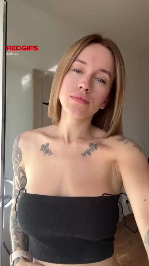 🔥 Feelin' Freaky Naked & Free 😈 Big Tit Strip Tease