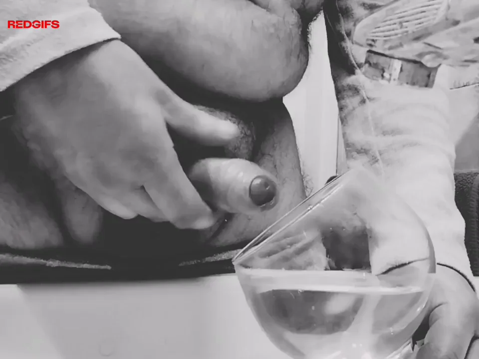 💦 Thick Uncut Cock Erupts Massive Load into Glass 🥛😴