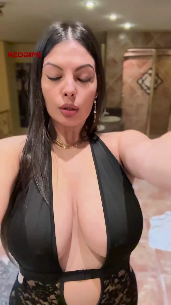 latina tits = perfection