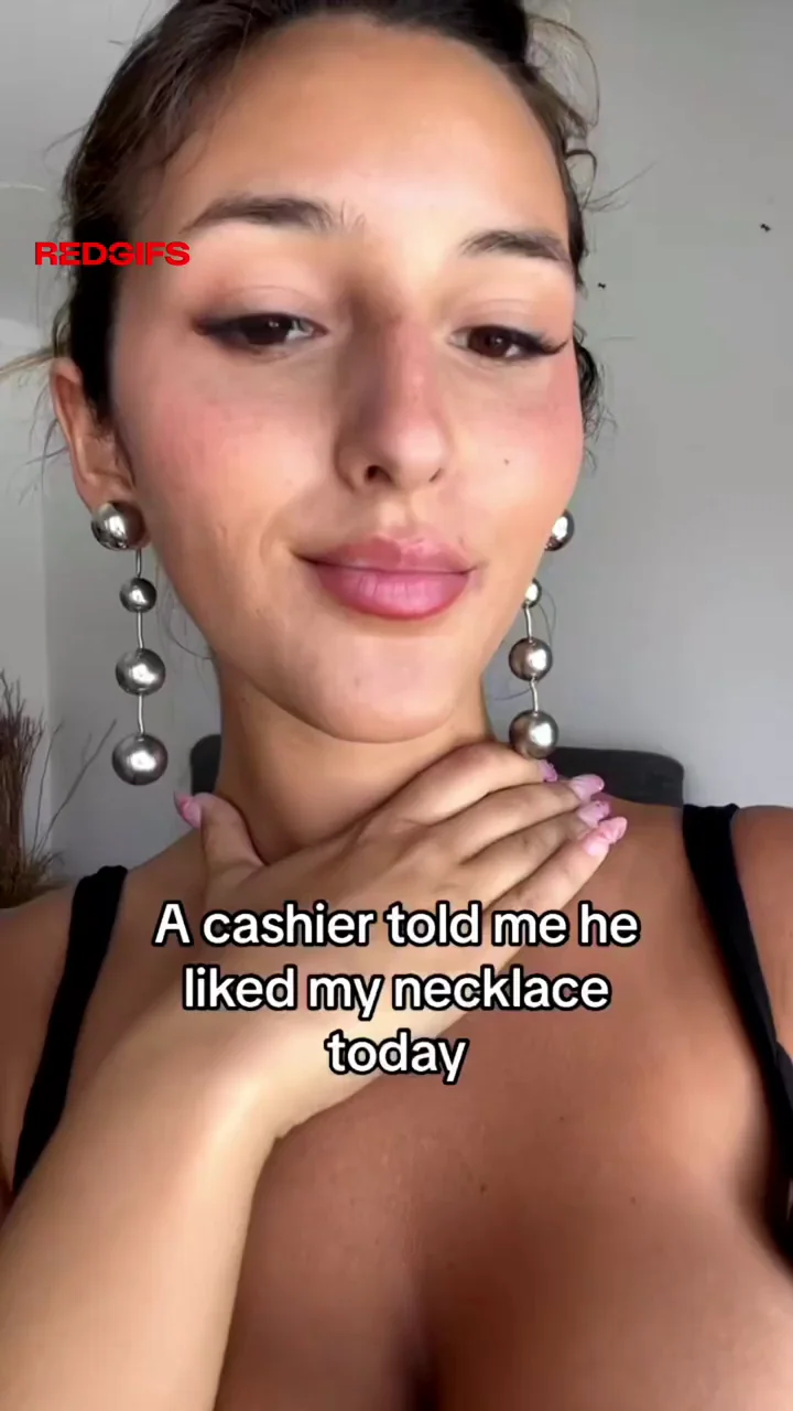 Huge necklace